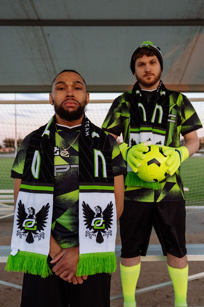 Knit Cuffed Beanie OpTic Gaming