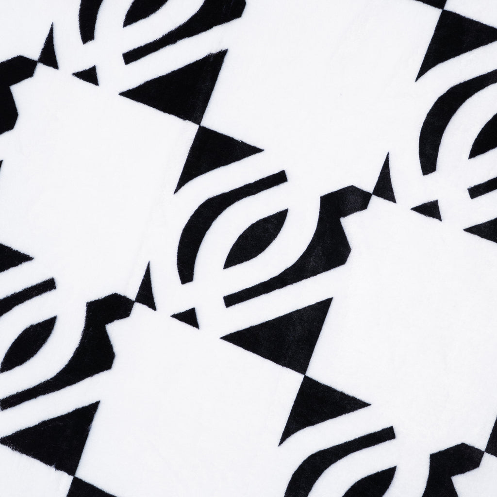 OpTic B&W Blanket