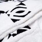 OpTic B&W Blanket