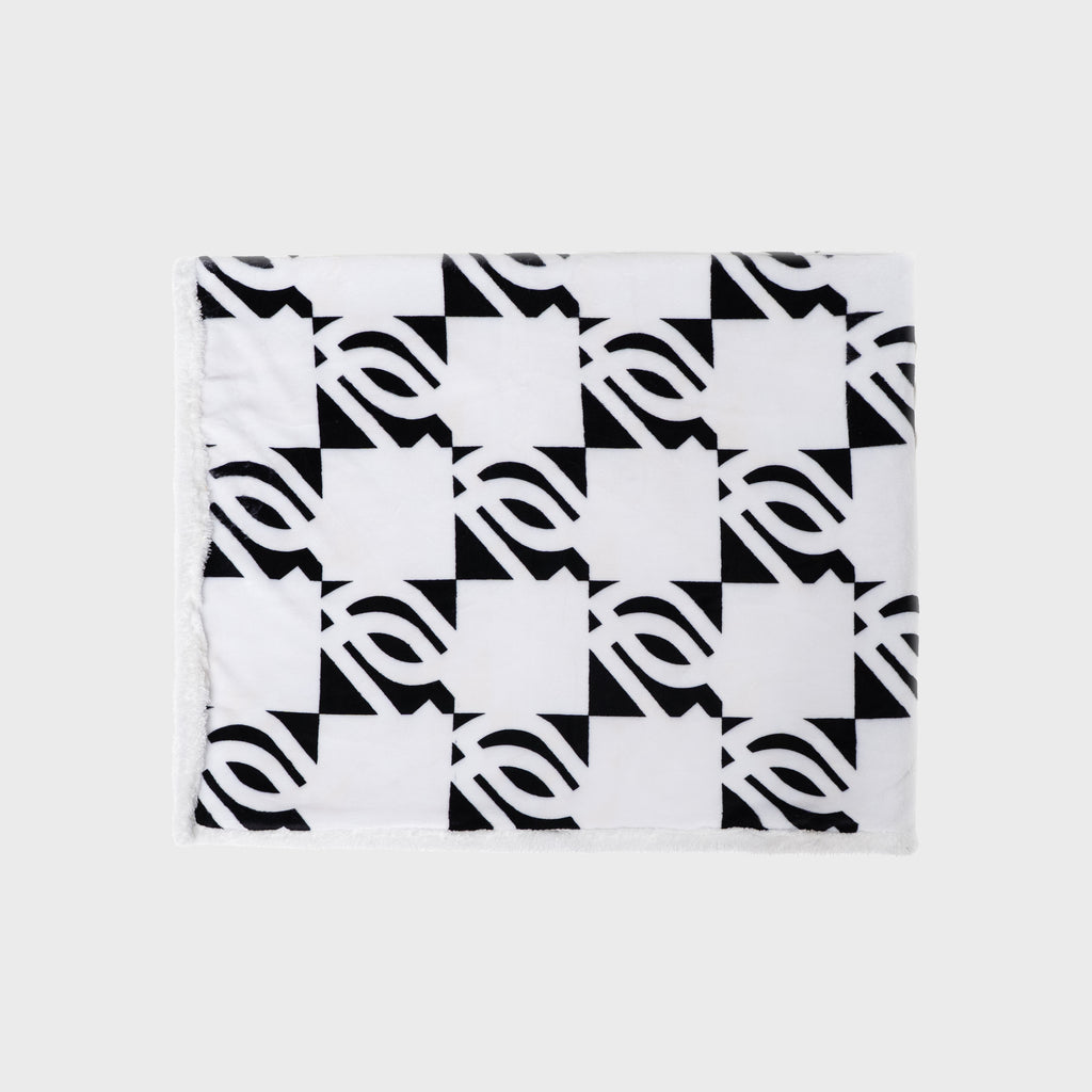 OpTic B&W Blanket