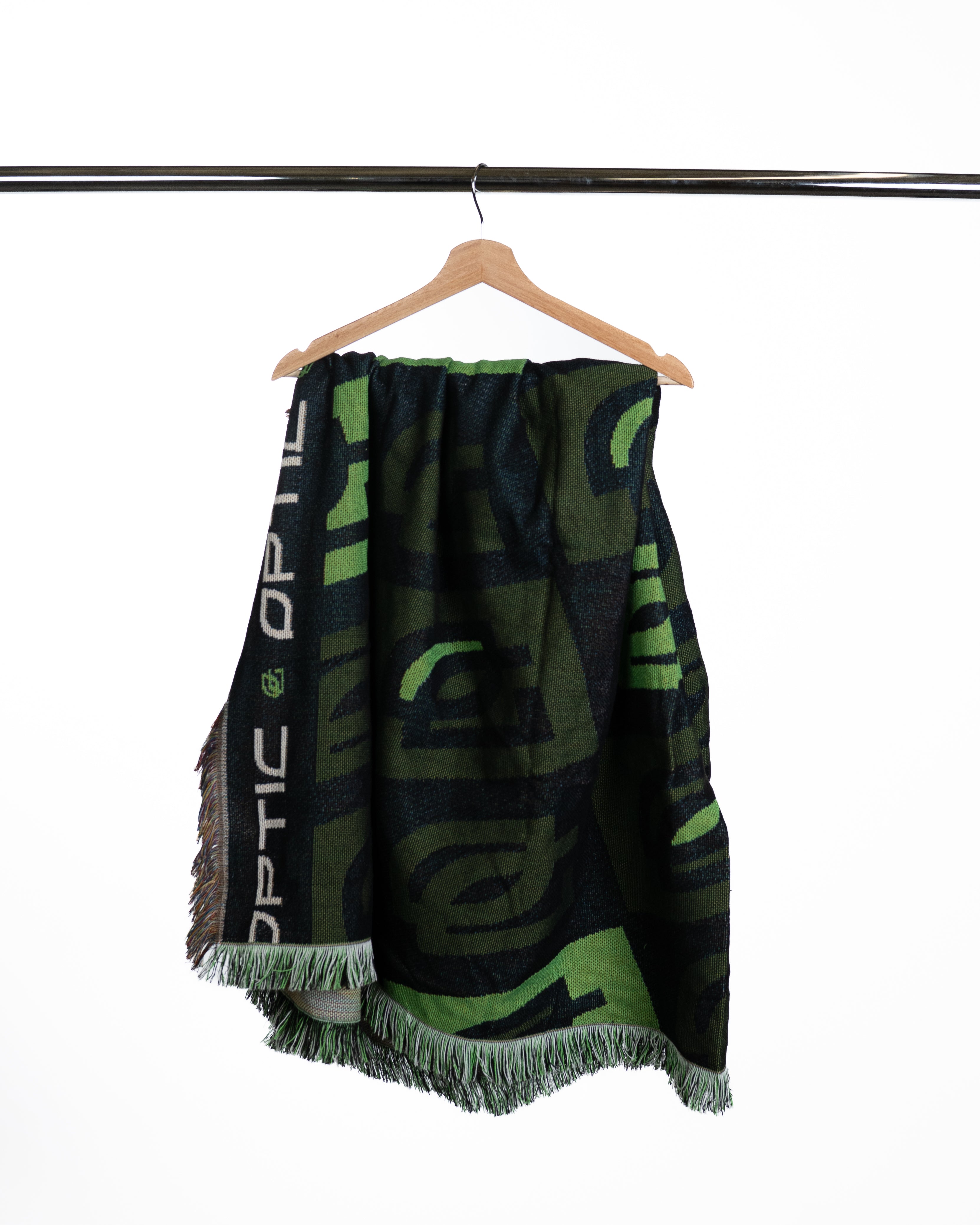 OpTic Throw Blanket in Fern