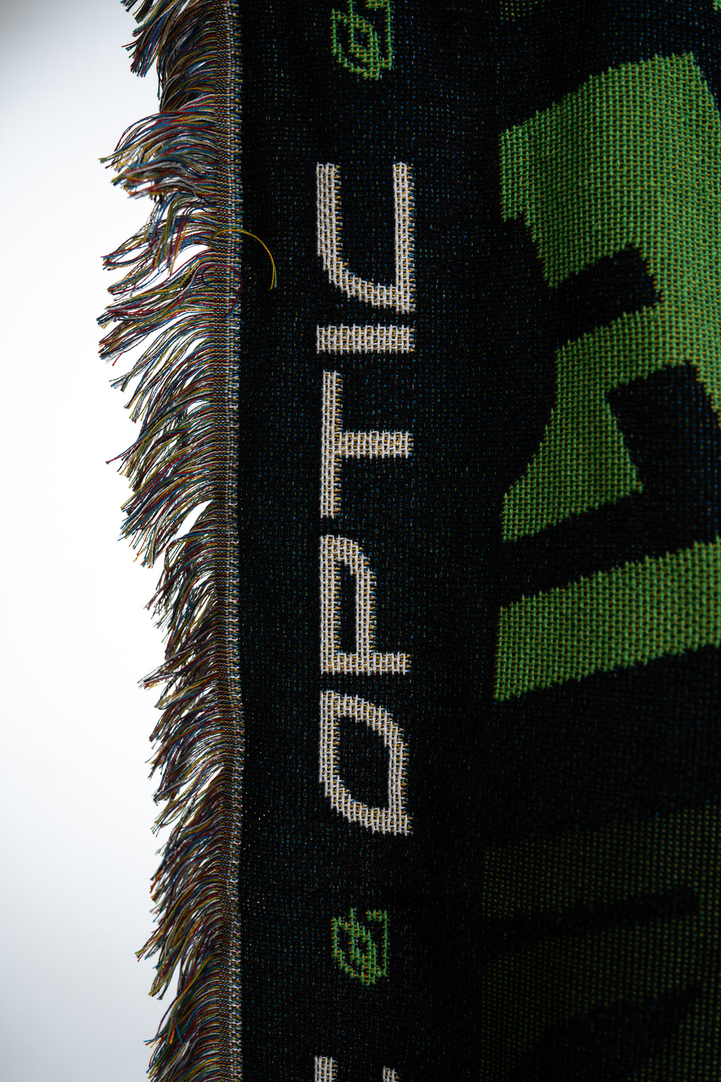 OpTic Throw Blanket in Fern